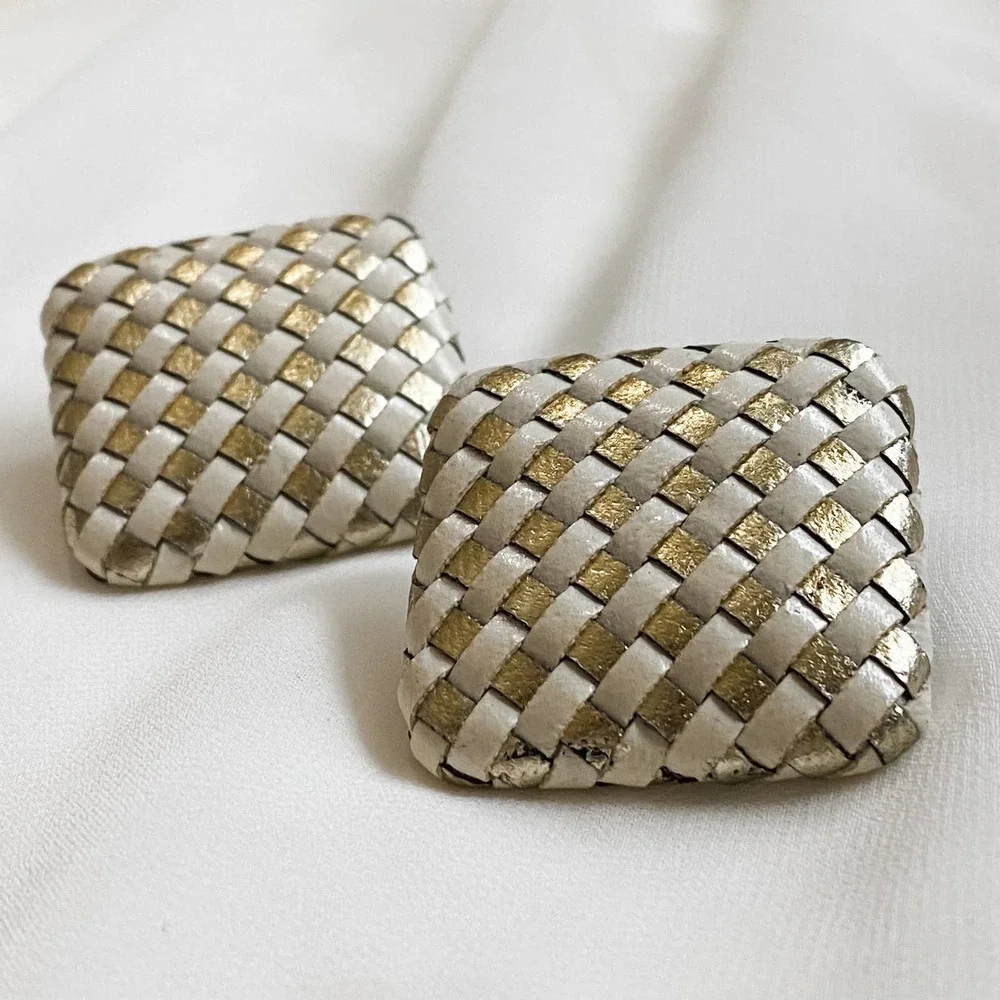 VTG XL Gold White Woven Diamond Square Earrings - Picture 2 of 6